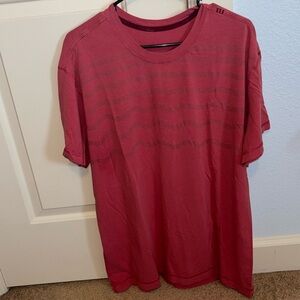 Lululemon Athletica Red wavy stripe Short Sleeve Tee XL XXL